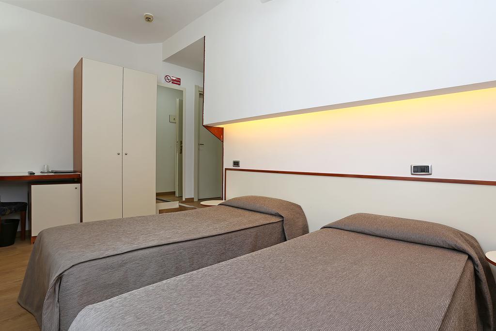 Hotel Corticella Bologna Luaran gambar