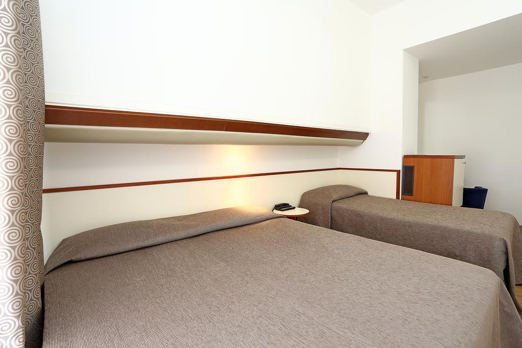 Hotel Corticella Bologna Luaran gambar